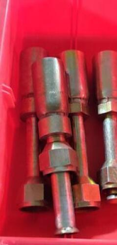 DESCRIPTION: (4) HYDRAULIC FITTINGS QTY: 4