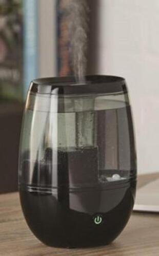 DESCRIPTION: (1) ULTRASONIC HUMIDIFIER BRAND/MODEL: MAINSTAYS/HU00-19013B INFORMATION: BLACK/WITH AROMA RETAIL$: 16.48 SIZE: 5.5"L X 7.38"W X 9.5"H QT