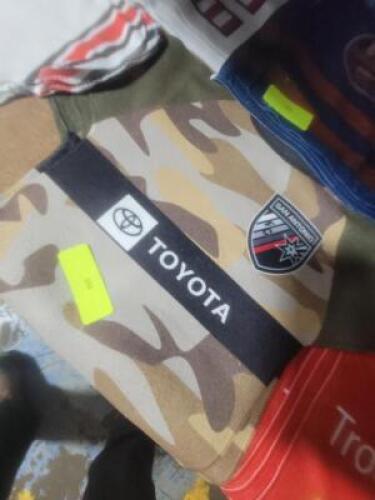 DESCRIPTION: (5) RALLY TOWELS BRAND/MODEL: SAN ANTONIO QTY: 5