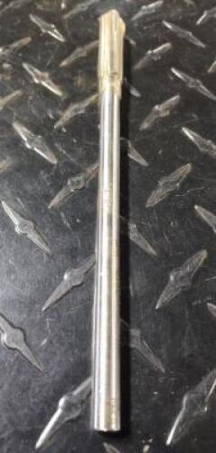 (1) CARBIDE TIPPED CHUCKING REAMER