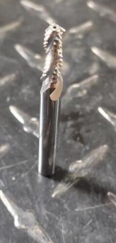 (1) CARBIDE THREAD MILLS