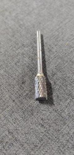 (1) SOLID CARBIDE DOUBLE CUT CYLINDER BURR