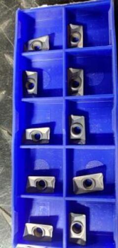 (10) APKT CARBIDE MILLING INSERTS
