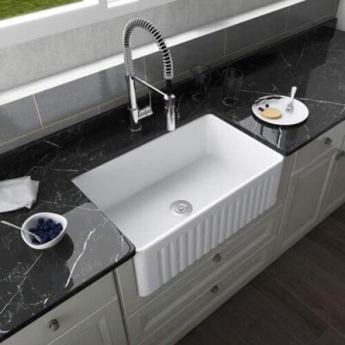 WHITE 30 INCH FARMHOUSE KITCHEN SINK