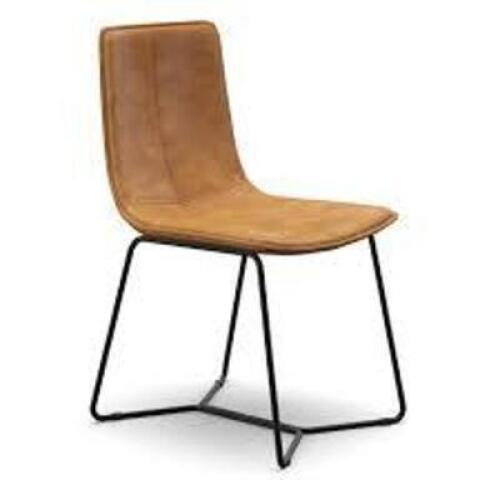 DESCRIPTION: (2) SIDE CHAIR BRAND/MODEL: PEYTON #AE9070 INFORMATION: HONEY COLOR RETAIL$: $280.00 TOTAL SIZE: 17X22X33 QTY: 2