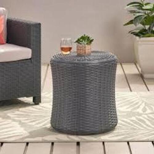 DESCRIPTION: (1) GRAY PLASTIC WICKER STYLE OUTDOOR TABLE BRAND/MODEL: NOBEL 66027.00GRY RETAIL$: 72.87 QTY: 1