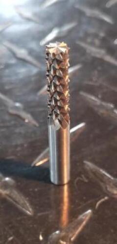 DESCRIPTION: (1) BURR-END DIAMOND PATTERN ROUTER BIT BRAND/MODEL: ACCUPRO 71176523 RETAIL$: 27.18 SIZE: 1/4" DIA 3/4: LOC QTY: 1