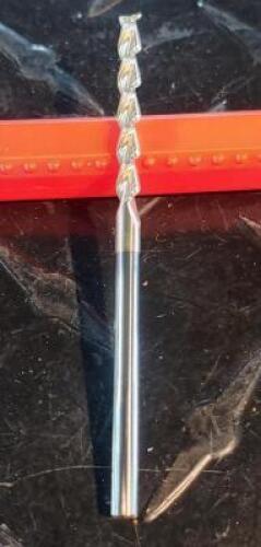 DESCRIPTION: (1) SOLID CARBIDED SQ. END MILLL BRAND/MODEL: ACCUPRO 78088721 RETAIL$: 53.66 SIZE: 1/8" DIA 1" LOC QTY: 1