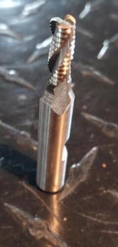 DESCRIPTION: (1)) FINE PITCH COBALT ROUGHING END MILL BRAND/MODEL: HERTEL 41120486 RETAIL$: 49.57 SIZE: 1/4" DIA 5/8" LOC 3/8" SD QTY: 1