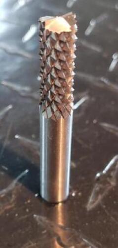 DESCRIPTION: (1) BURR-END DIAMOND PATTERN ROUTER BIT BRAND/MODEL: ACCUPRO 71176572 RETAIL$: 67.32 SIZE: 3/8" DIA 7/8" LOC QTY: 1