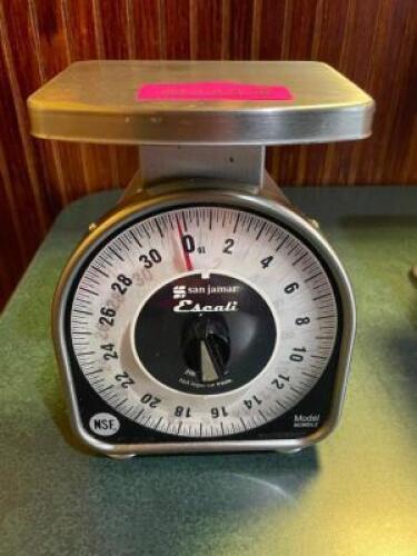 DESCRIPTION: 32 OZ PORTION SCALE BRAND / MODEL: ESCALI LOCATION: SEATING QTY: 1