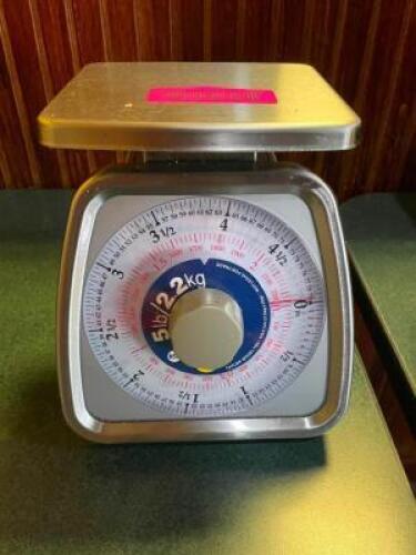 DESCRIPTION: 5 LB. PORTION SCALE BRAND / MODEL: TAYLOR LOCATION: SEATING QTY: 1