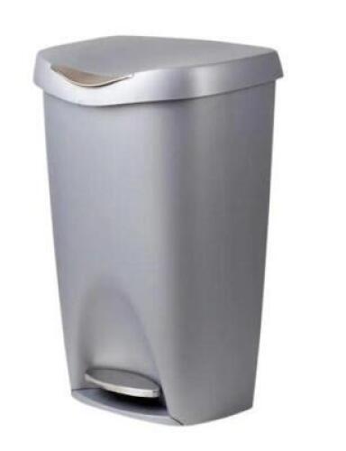 DESCRIPTION: (1) BRIM STEP CAN BRAND/MODEL: UMBRA/084200-410 INFORMATION: GRAY/PLASTIC RETAIL$: 41.39 SIZE: 25-1/2" X 17" X 13" [13-GALLON] QTY: 1