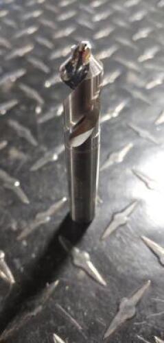 DESCRIPTION: (4) CARBIDE COUNTERBORE BRAND/MODEL: GUHRING 380324053 RETAIL$: $ SIZE: 11.7mm QTY: 4