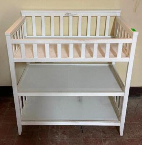 36" X 20" BABY CHANGING STATION (WHITE)
