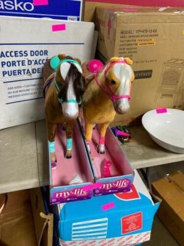 DESCRIPTION: (2) TOY HORSES BRAND/MODEL: MY LIFE AS/2M070-9893/WM070-9909 INFORMATION: TAN & BROWN RETAIL$: 19.99 EACH SIZE: 18" QTY: 2