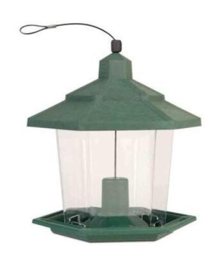 DESCRIPTION: (2) WILD BIRD FEEDER PETITE GAZEBO BRAND/MODEL: PENNINGTON/100523093-4 INFORMATION: GREEN/CAPACITY: 2.5 LBS RETAIL$: 10.69 EACH SIZE: 8"L