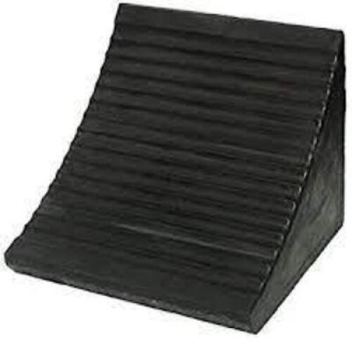 DESCRIPTION: (1) BIG BLACK OTR WHEEL CHOCK BRAND/MODEL: AME 15301 INFORMATION: BLACK RETAIL$: $89.10 EA SIZE: ?9 x 7 x 5.5 QTY: 1