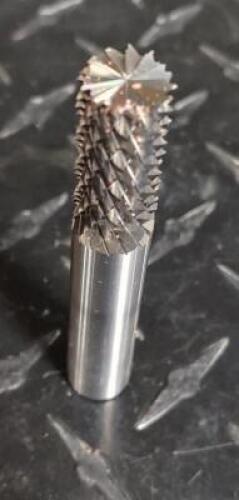 DESCRIPTION: (1) SOLID CARBIDE BURR END DIAMOND PATTERN ROUTER BIT BRAND/MODEL: ACCUPRO 71176473 RETAIL$: $ 89,06 SIZE: 1/2" DIA 1" LOC QTY: 1