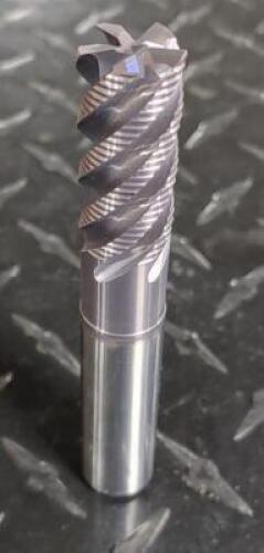 DESCRIPTION: (2) FINE PITCH ROUGHING END MILL BRAND/MODEL: JET POWER 95150 RETAIL$: $150.76 SIZE: 5/8" DIA 1-1/4" LOC QTY: 2