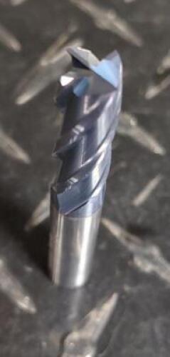 DESCRIPTION: (2) SOLID CARBIDE SQ END MILL BRAND/MODEL: HERTEL 74452954 RETAIL$: $37.15EA SIZE: 3/8" DIA 1" LOC QTY: 2