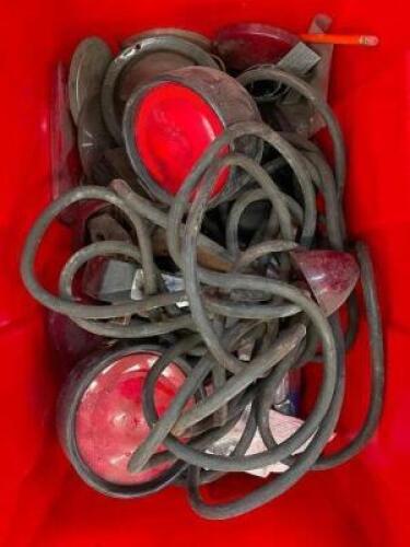 DESCRIPTION: ASSORTED TRAILER LIGHTS QTY: 1