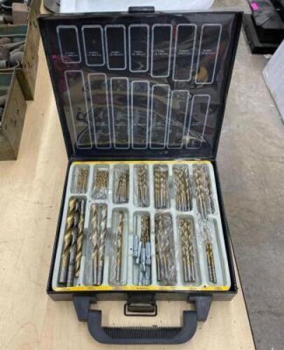 DRILL BIT SET WITH CASE