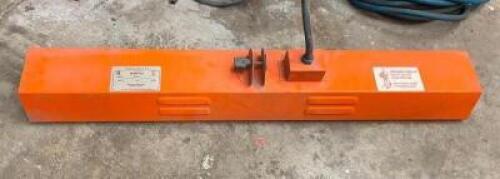 DESCRIPTION: PORTABLE INFRARED DRYING HEATER BRAND/MODEL: INFRATECH INFORMATION: MISSING HEATING ELEMENT QTY: 1