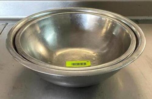 DESCRIPTION: (3) STAINLESS STEEL MIXING BOWLS SIZE: SEE PHOTOS QTY: 3