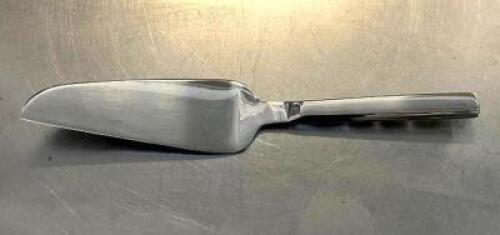 DESCRIPTION: (5) STAINLESS SERVERS (NEW) BRAND/MODEL: DON QTY: 5