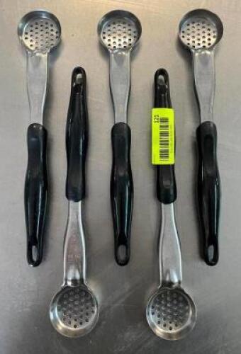 DESCRIPTION: (5) 1 OZ. PORTION SPOONS QTY: 5