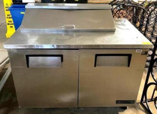 DESCRIPTION: 48" 2-DOOR STAINLESS STEEL SANDWICH/SALAD PREP TABLE WITH REFRIGERATED BASE BRAND/MODEL: TRUE TSSU-48-10 QTY: 1