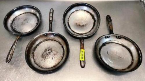 DESCRIPTION: (4) 10.5" FRYING PANS QTY: 4