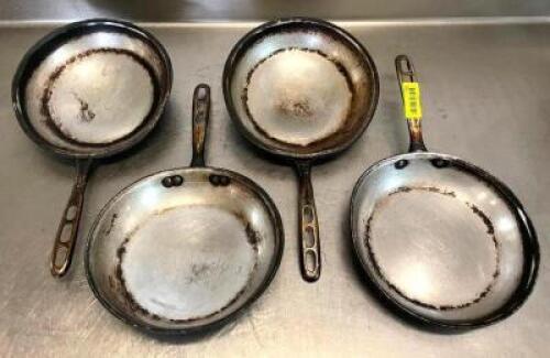 DESCRIPTION: (4) 10.5" FRYING PANS QTY: 4