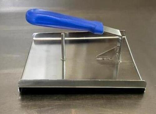 DESCRIPTION: (2) STAINLESS STEEL BURGER PRESSES BRAND/MODEL: DON QTY: 2
