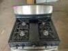 GE 30" FREE-STANDING GAS RANGE (GOOD CONDITION) BRAND/MODEL GE JGBS30REK2SS RETAIL PRICE: $629.99 ADDITIONAL INFORMATION MISSING (1) PLAST - 3