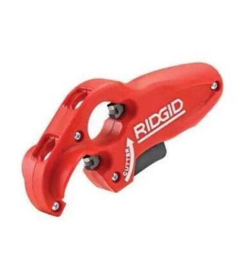 1-1/4 IN. TO 1-1/2 IN. PTEC 3000 PLASTIC TUBING CUTTER