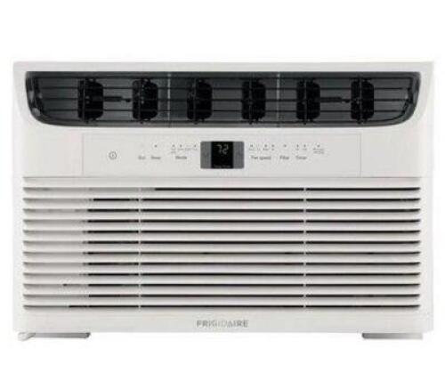 6,000 BTU WINDOW-MOUNTED ROOM AIR CONDITIONER IN WHITE