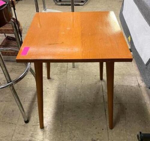 WOOD ACCENT TABLE, 20" X 20" X 23"