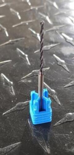 DESCRIPTION: (2) SOLID CARBIDE COOLANT FED DRILL BRAND/MODEL: MITSUBISHI MWS0700XB RETAIL$: 145.98 SIZE: 1/8" QTY: 2