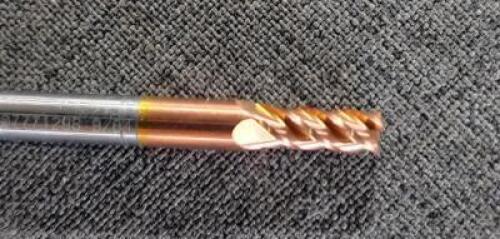 DESCRIPTION: (1) SOLID CARBIDE SQ END MILL BRAND/MODEL: ACCUPRO 07771298 RETAIL$: 18.54 SIZE: 9/64" DIA 3/8" LOC 3/16" SD QTY: 1
