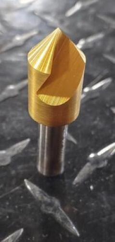 DESCRIPTION: (1) COBALT 82 DEG COUNTERSINK BRAND/MODEL: MELIN TOOL 84399344 RETAIL$: 39.38 SIZE: 5/8" HEAD DIA 3/8" SD QTY: 1