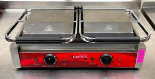 DOUBLE COMMERCIAL ELECTRIC PANINI GRILL WITH GROOVED PLATES