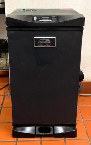 30" BLACK ELECTRIC DIGITAL SMOKER