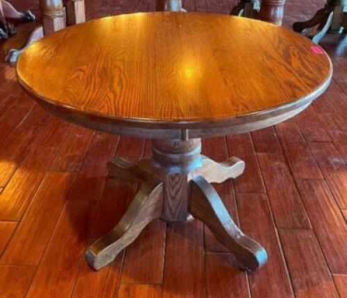 42" WOODEN DINING TABLE WITH WOODEN BASE