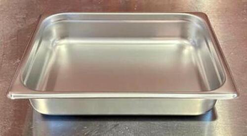 (8) HALF SIZE STAINLESS STEEL PANS (NEW)