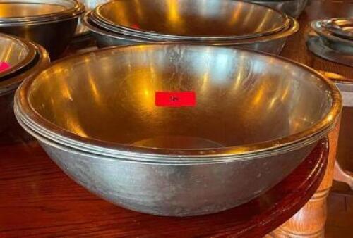 (4) - CT. SET OF STAINLESS STEEL MIXING BOWLS