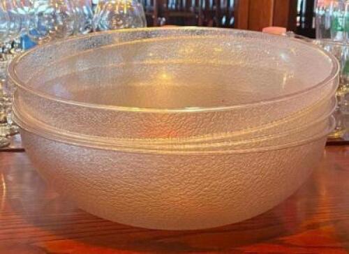 (4) - 16" SALAD MIXING BOWLS
