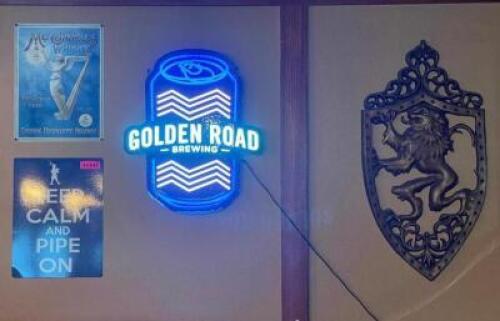(4) - PC. GOLDEN ROAN LIGHT UP SIGN AND SHIELD DECORATION SET