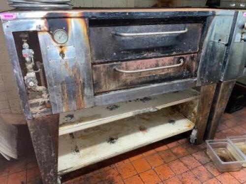 BAKERS PRIDE Y600 PIZZA OVEN.